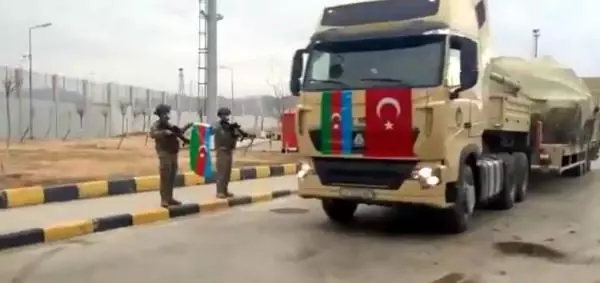 Azerbaycan askerleri 'Kış Tatbikatı' için Kars'ta Azerbaycan askerleri 'Kış Tatbikatı' için Kars'ta