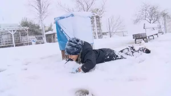 Son dakika: ÜSKÜDAR'DA ÇOCUKLARIN KAR SEVİNCİ... KAR TOPU OYNADILAR, DİK YOKUŞLARDAN KAYDILAR Son dakika: ÜSKÜDAR'DA ÇOCUKLARIN KAR SEVİNCİ... KAR TOPU OYNADILAR, DİK YOKUŞLARDAN KAYDILAR