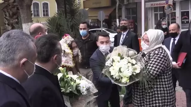 Son dakika haber | Aile Çalışma ve Sosyal Hizmetler Bakanı Selçuk, Vali Aksoy'u ziyaret etti Son dakika haber | Aile Çalışma ve Sosyal Hizmetler Bakanı Selçuk, Vali Aksoy'u ziyaret etti