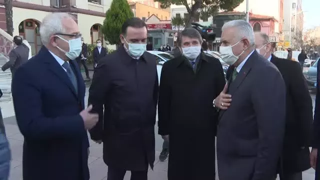 AK Parti İzmir Milletvekili Binali Yıldırım, Manisa Valiliği'ni ziyaret etti AK Parti İzmir Milletvekili Binali Yıldırım, Manisa Valiliği'ni ziyaret etti