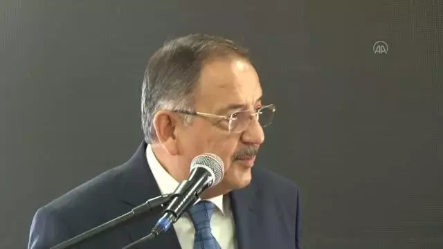 AK Partili Özhaseki: '(CHP) Bir tarafını İYİ Parti'ye yaslıyor, bir tarafını HDP'ye yaslıyor' AK Partili Özhaseki: '(CHP) Bir tarafını İYİ Parti'ye yaslıyor, bir tarafını HDP'ye yaslıyor'