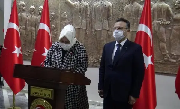 Son dakika haber | Aile Çalışma ve Sosyal Hizmetler Bakanı Selçuk, Vali Aksoy'u ziyaret etti Son dakika haber | Aile Çalışma ve Sosyal Hizmetler Bakanı Selçuk, Vali Aksoy'u ziyaret etti