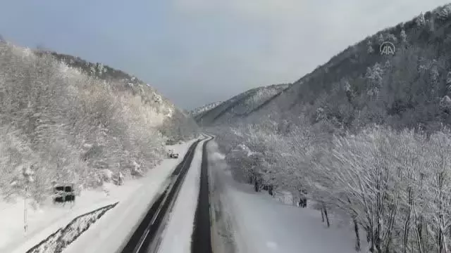 Batı Karadeniz'te kar manzarası hayranlık uyandırıyor Batı Karadeniz'te kar manzarası hayranlık uyandırıyor