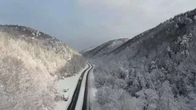 Batı Karadeniz'te kar manzarası hayranlık uyandırıyor Batı Karadeniz'te kar manzarası hayranlık uyandırıyor