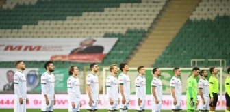 Bursaspor'da 8 oyuncunun sözleşmesi sona eriyor