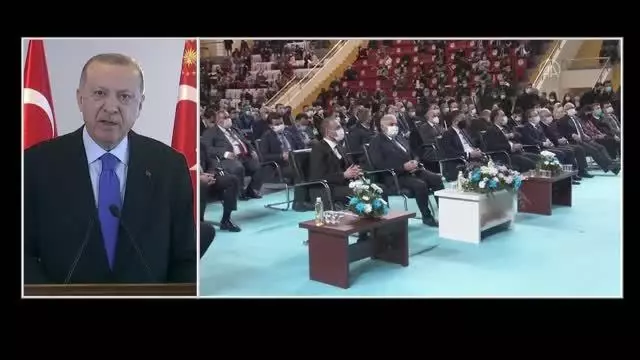 Cumhurbaşkanı Erdoğan: 'Biz hep yüzü geleceğe dönük bir parti olduk. Bu şekilde de hareket etmeyi sürdüreceğiz' Cumhurbaşkanı Erdoğan: 'Biz hep yüzü geleceğe dönük bir parti olduk. Bu şekilde de hareket etmeyi sürdüreceğiz'