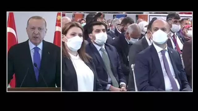 Cumhurbaşkanı Erdoğan: 'Tarihi mücadelenin en zorlu kısımlarını geride bıraktık, bundan sonra ektiğimiz tohumların hasılatını toplama vaktidir' Cumhurbaşkanı Erdoğan: 'Tarihi mücadelenin en zorlu kısımlarını geride bıraktık, bundan sonra ektiğimiz tohumların hasılatını toplama vaktidir'
