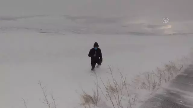 Kar yağışı ve tipi etkisini sürdürüyor Kar yağışı ve tipi etkisini sürdürüyor