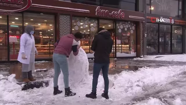 Erzincan'da kar mesaisi Erzincan'da kar mesaisi