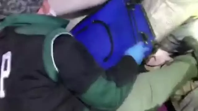 Son dakika... ESKİŞEHİR - Uyuşturucu operasyonunda 6 şüpheli tutuklandı Son dakika... ESKİŞEHİR - Uyuşturucu operasyonunda 6 şüpheli tutuklandı