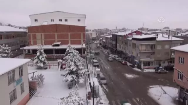 KAHRAMANMARAŞ - Kar yağışı etkili oldu KAHRAMANMARAŞ - Kar yağışı etkili oldu