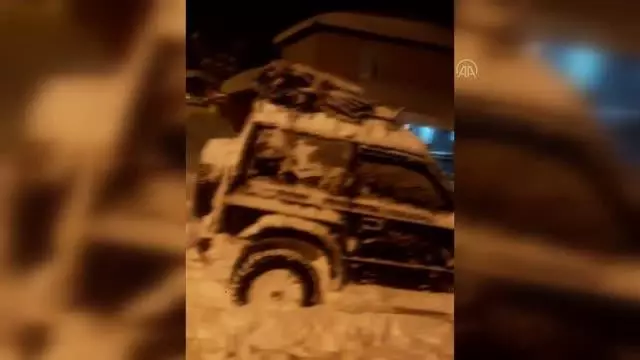 kar yağışı nedeniyle mahsur kalan 8 kişi kurtarıldı kar yağışı nedeniyle mahsur kalan 8 kişi kurtarıldı