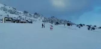 Karabük'te kayak merkezinde sezon açıldı