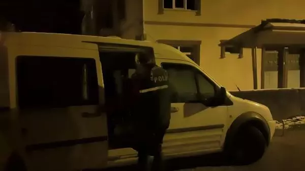 Ağabey, tartıştığı kardeşini bıçaklayarak öldürdü Ağabey, tartıştığı kardeşini bıçaklayarak öldürdü
