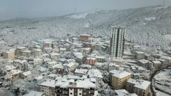 Aydos'taki eşsiz kar manzarası havadan görüntülendi Aydos'taki eşsiz kar manzarası havadan görüntülendi