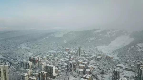Aydos'taki eşsiz kar manzarası havadan görüntülendi Aydos'taki eşsiz kar manzarası havadan görüntülendi