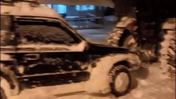 Menekşe Yaylası'nda mahsur kalan 8 kişi, 11 saat sonra kurtarıldı Menekşe Yaylası'nda mahsur kalan 8 kişi, 11 saat sonra kurtarıldı