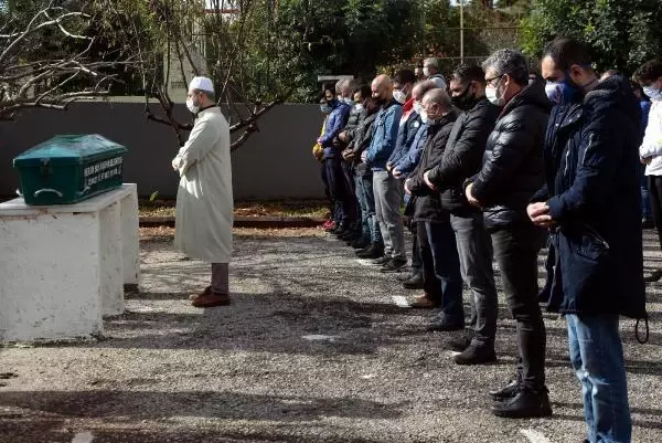 Milli antrenör Çömlekçi, son yolculuğuna uğurlandı Milli antrenör Çömlekçi, son yolculuğuna uğurlandı
