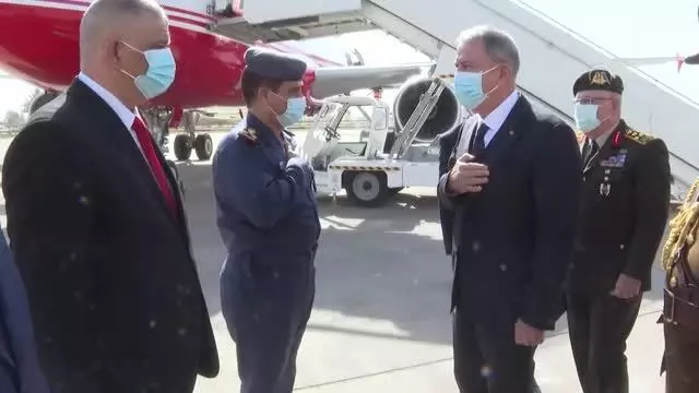 Milli Savunma Bakanı Akar Irak'ta Milli Savunma Bakanı Akar Irak'ta