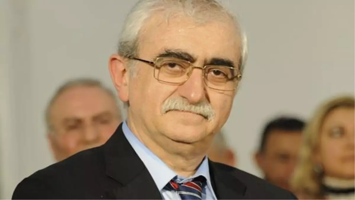 Prof. Dr. Bingür Sönmez kimdir? Nereli, kaç yaşında, branşı ne? Bingür Sönmez ne doktoru?
