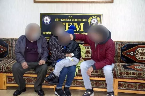 Son dakika haberi | Siirt'te ikna edilen 2 PKK'lı, teslim oldu Son dakika haberi | Siirt'te ikna edilen 2 PKK'lı, teslim oldu