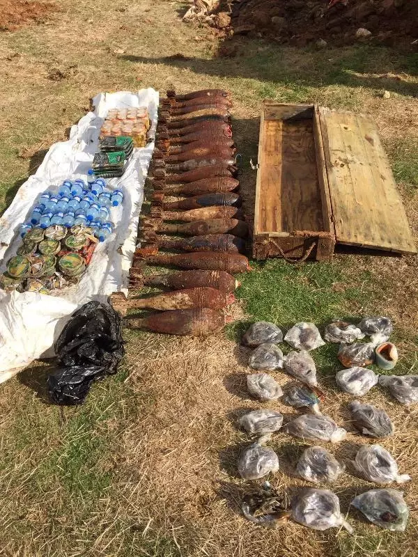 Tel Abyad'da terör örgütü PKK/YPG'nin patlayıcıları ele geçti Tel Abyad'da terör örgütü PKK/YPG'nin patlayıcıları ele geçti