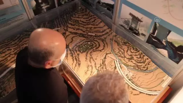 Ulaştırma ve Altyapı Bakanı Karaismailoğlu, Bolu Dağı Tüneli'nde incelemelerde bulundu Ulaştırma ve Altyapı Bakanı Karaismailoğlu, Bolu Dağı Tüneli'nde incelemelerde bulundu