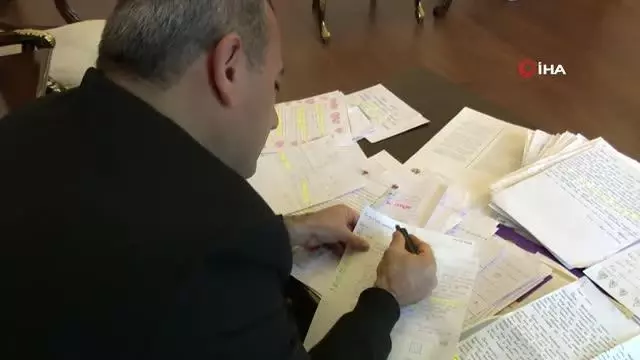 2 bin 112 yetim ve öksüz çocuğu sevindiren Vali Sonel: Onların mutluluğu her şeye değer 2 bin 112 yetim ve öksüz çocuğu sevindiren Vali Sonel: Onların mutluluğu her şeye değer
