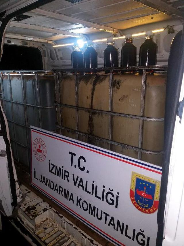 Jandarma baskınında 22 bin litre kaçak akaryakıt ele geçirildi