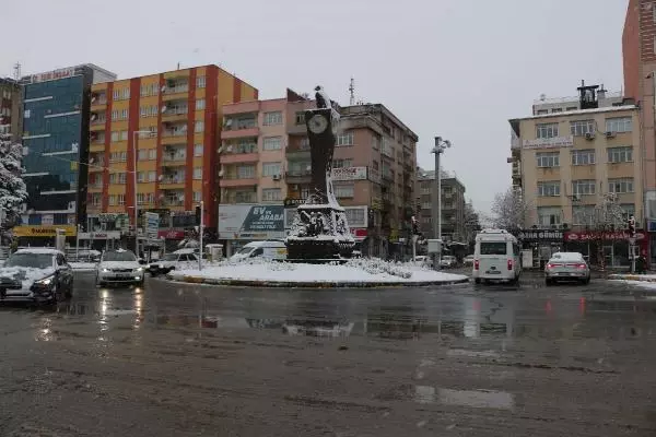 Adıyaman mevsimin ilk karıyla beyaza büründü Adıyaman mevsimin ilk karıyla beyaza büründü
