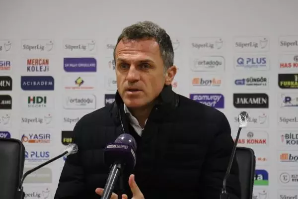 Çaykur Rizespor'da teknik direktör Tomas ile yollar ayrıldı Çaykur Rizespor'da teknik direktör Tomas ile yollar ayrıldı