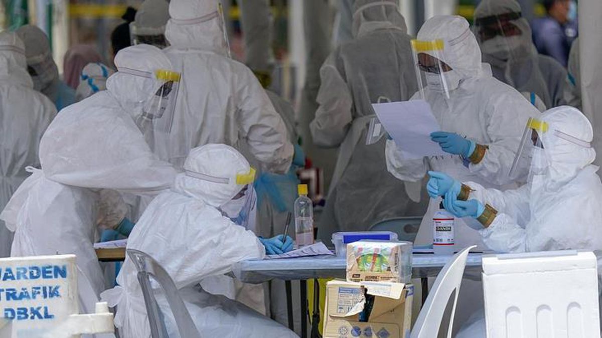 Çinli sağlık görevlilerinden koronavirüs itirafı: Konuşmamamız istendi
