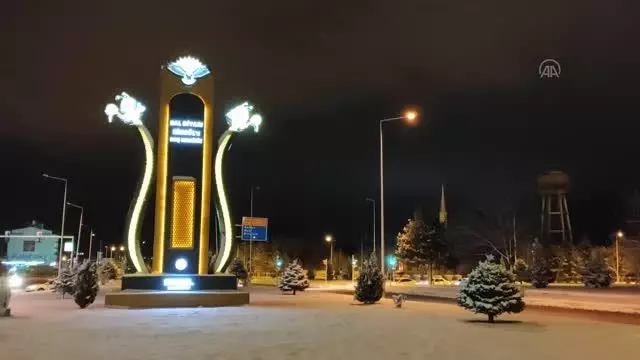 Doğu'da kış ulaşımı olumsuz etkiliyor Doğu'da kış ulaşımı olumsuz etkiliyor