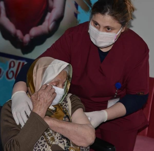 Son dakika haberi... Erzurum'da 400 engelliye aşı çalışması başladı
