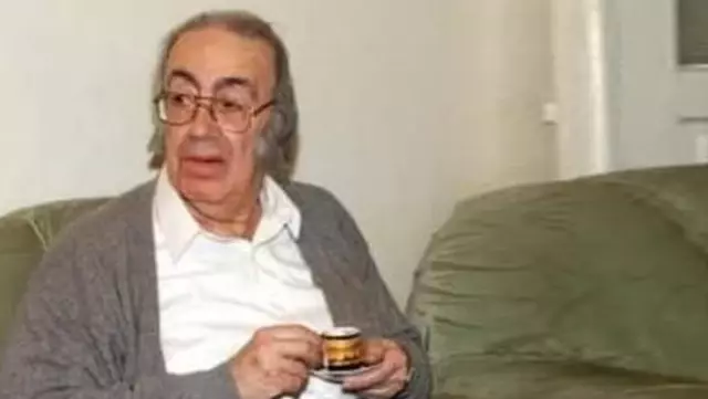 'Hayattaki en yaşlı şehzade' olarak bilinen Osmanlı Hanedan Reisi Dündar Osmanoğlu yaşamını yitirdi 'Hayattaki en yaşlı şehzade' olarak bilinen Osmanlı Hanedan Reisi Dündar Osmanoğlu yaşamını yitirdi