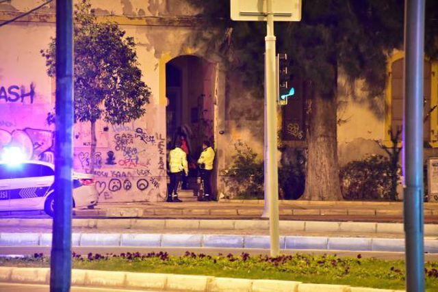 Son dakika haberleri: İzmir polisinden yürek ısıtan görüntüler