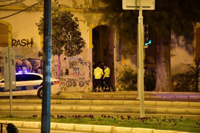Son dakika haberleri: İzmir polisinden yürek ısıtan görüntüler