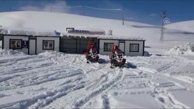 KAHRAMANMARAŞ - Jandarma arama kurtarma timleri Yedikuyular'da göreve hazır KAHRAMANMARAŞ - Jandarma arama kurtarma timleri Yedikuyular'da göreve hazır