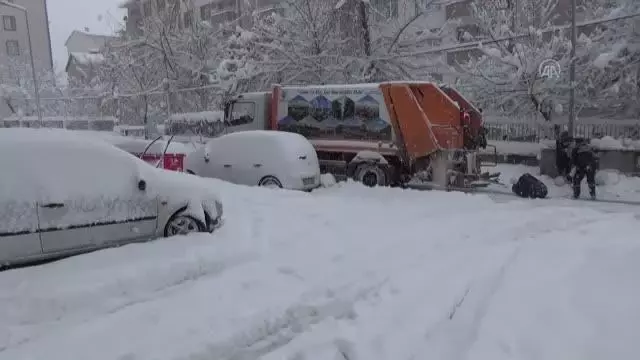 Kar, yaşamı olumsuz etkiliyor Kar, yaşamı olumsuz etkiliyor
