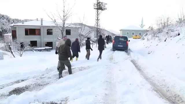 KASTAMONU - Kar yağışı etkili oldu KASTAMONU - Kar yağışı etkili oldu