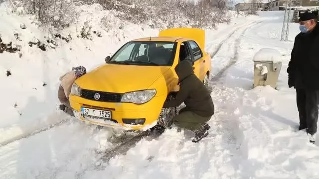 KASTAMONU - Kar yağışı etkili oldu KASTAMONU - Kar yağışı etkili oldu