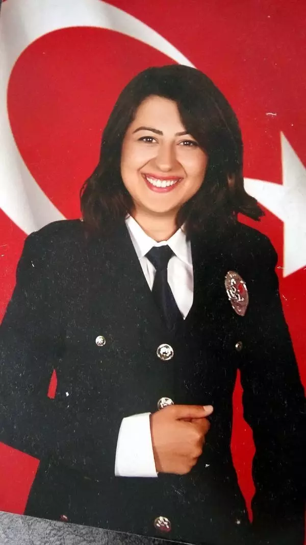 Polis memuru, kurşun yağdırdığı kız arkadaşına olay öncesinde 'Patlatacağım bombayı, hazır ol!' mesajı atmış Polis memuru, kurşun yağdırdığı kız arkadaşına olay öncesinde 'Patlatacağım bombayı, hazır ol!' mesajı atmış