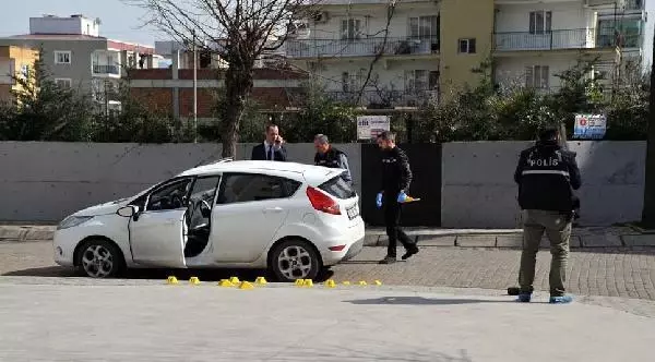 Polis memuru, kurşun yağdırdığı kız arkadaşına olay öncesinde 'Patlatacağım bombayı, hazır ol!' mesajı atmış Polis memuru, kurşun yağdırdığı kız arkadaşına olay öncesinde 'Patlatacağım bombayı, hazır ol!' mesajı atmış