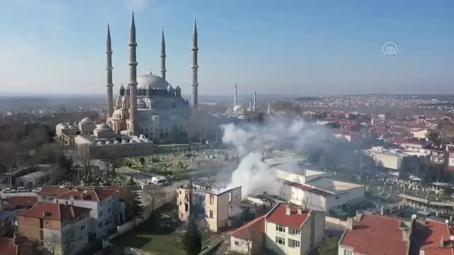 Son dakika: Müftülük binası yangında kullanılamaz hale geldi (4) Son dakika: Müftülük binası yangında kullanılamaz hale geldi (4)