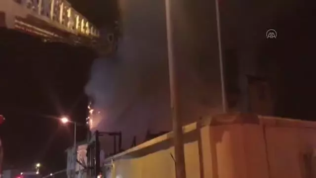 Müftülük binası yangında kullanılamaz hale geldi (3) Müftülük binası yangında kullanılamaz hale geldi (3)