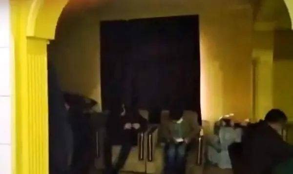 Mühürlenen kıraathanede 2'nci kez kumar oynarken yakalandılar Mühürlenen kıraathanede 2'nci kez kumar oynarken yakalandılar