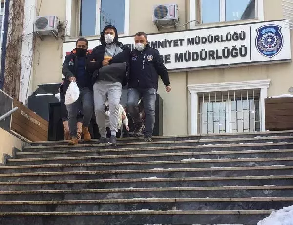 Son Dakika | ÖLDÜRÜLEN SUÇ ÖRGÜTÜ LİDERİNİN MEZARI BAŞINDA CİNAYET