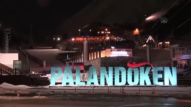 Palandöken'e gelen turistlerden 'gece kayağı'na yoğun ilgi Palandöken'e gelen turistlerden 'gece kayağı'na yoğun ilgi