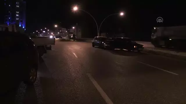 Son dakika haberleri... SAMSUN -Buzlanan yolda 10 araç kaza yaptı: 1 yaralı Son dakika haberleri... SAMSUN -Buzlanan yolda 10 araç kaza yaptı: 1 yaralı