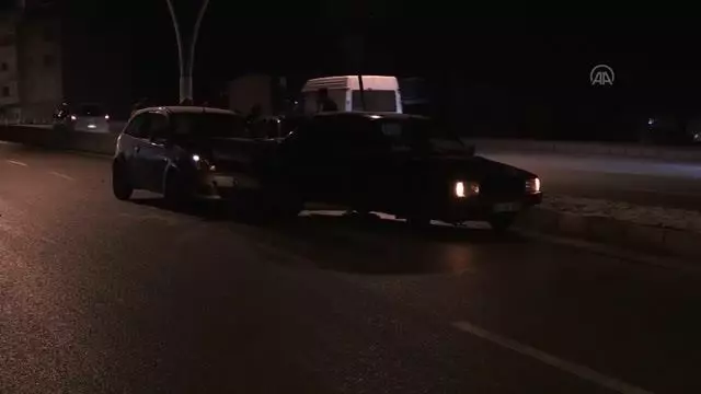 Son dakika haberleri... SAMSUN -Buzlanan yolda 10 araç kaza yaptı: 1 yaralı Son dakika haberleri... SAMSUN -Buzlanan yolda 10 araç kaza yaptı: 1 yaralı